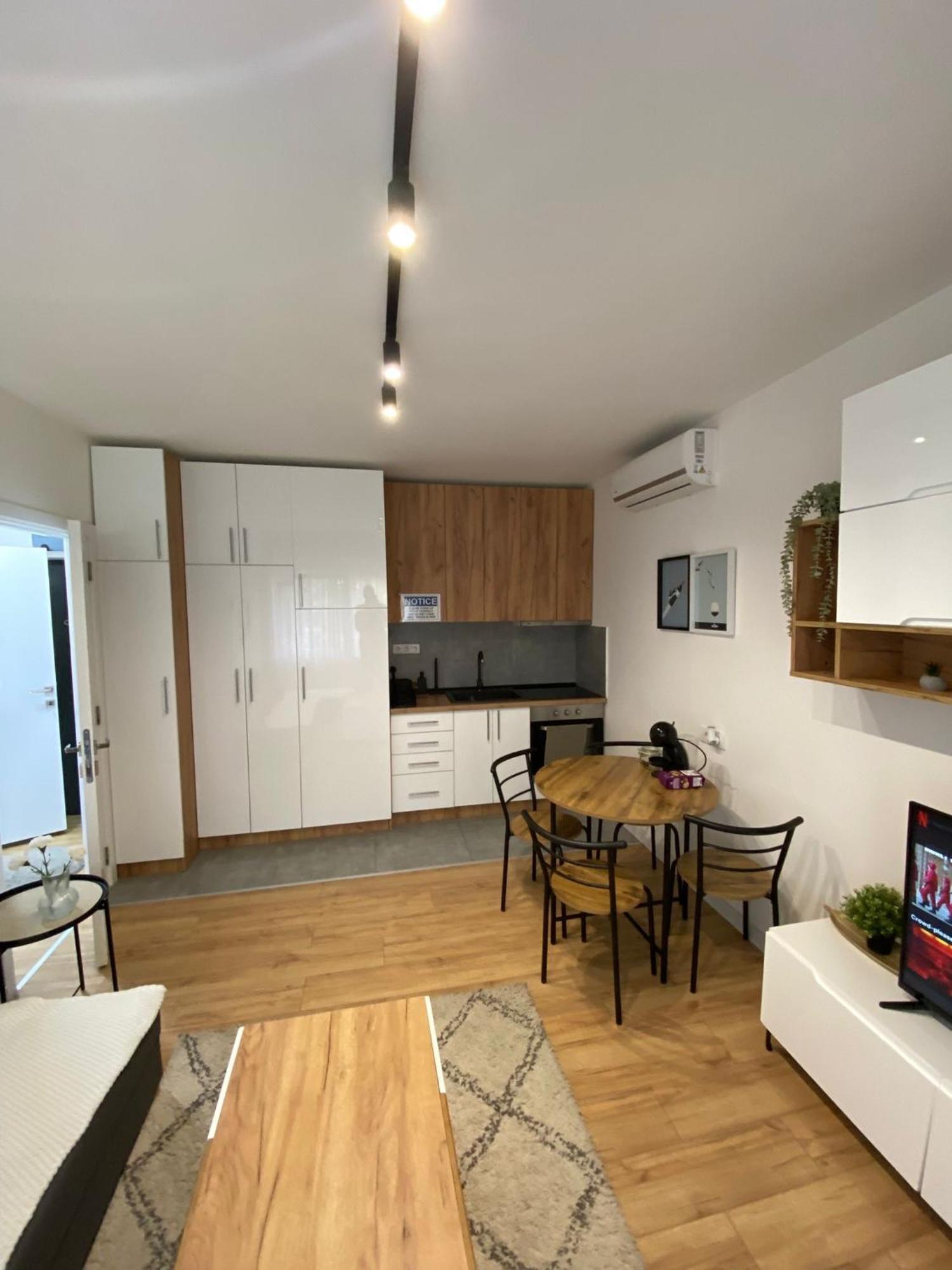 Urban Oasis Apartment Sajmiste Εξωτερικό φωτογραφία